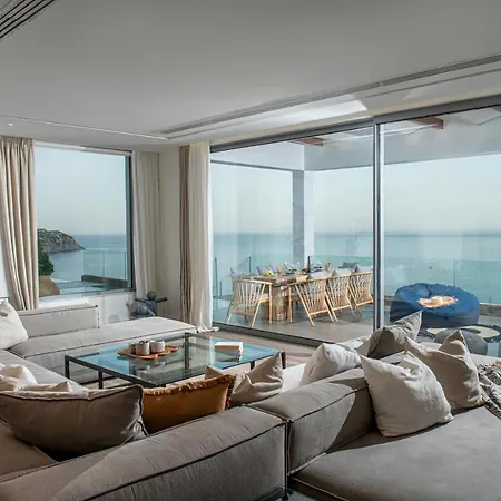 Lady Sea 6 Bedroom With Heated Pool & Private Access Palaiokastro (Crete)