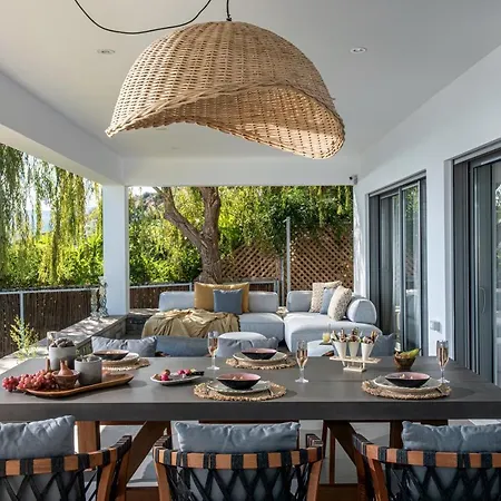 Lady Sea 6 Bedroom With Heated Pool & Private Access Vilă Palaiokastro (Crete)