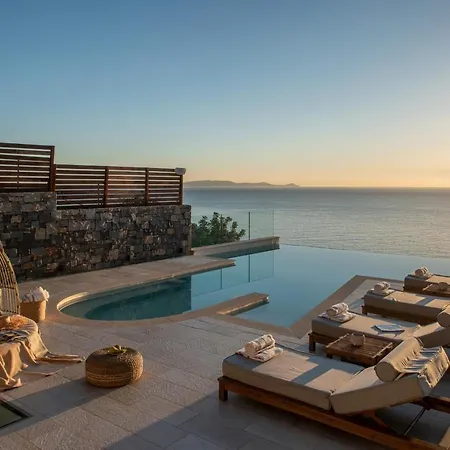 Lady Sea 6 Bedroom With Heated Pool & Private Access